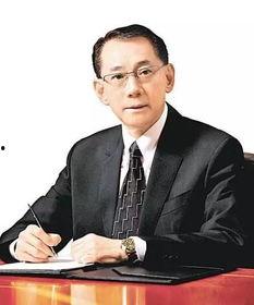 杨受成什么政治背景,从影视帝国到政商精英的华丽转身