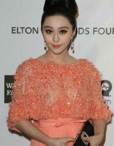 女明星被去衣,揭秘网络暴力与隐私边界